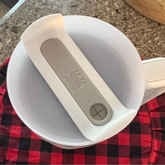 Stanley Frost White Tumbler Snowflake Design - Picture 4 of 6